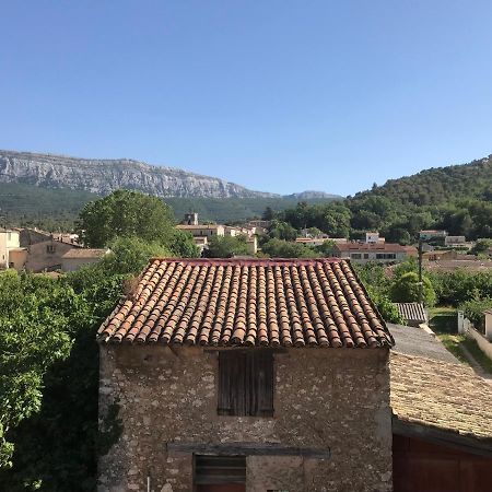 Appartement Vue Superbe Ste Baume Nans-les-Pins Dış mekan fotoğraf